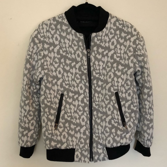 Walter Baker W118 Leopard Print Bomber Jacket - Picture 1 of 3